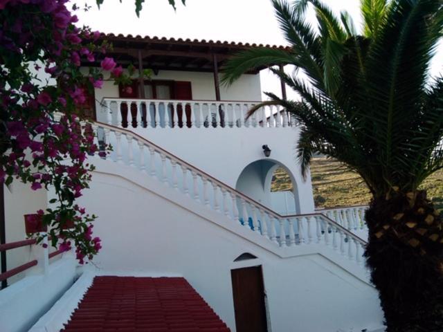 Villa Bonatsa Andros Home Батси Экстерьер фото